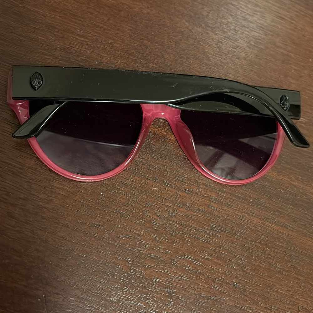 Kurt Geiger KGL9020 Black and Pink 57mm Gradient Cat Eye Sunglasses NEW - Picture 5 of 5